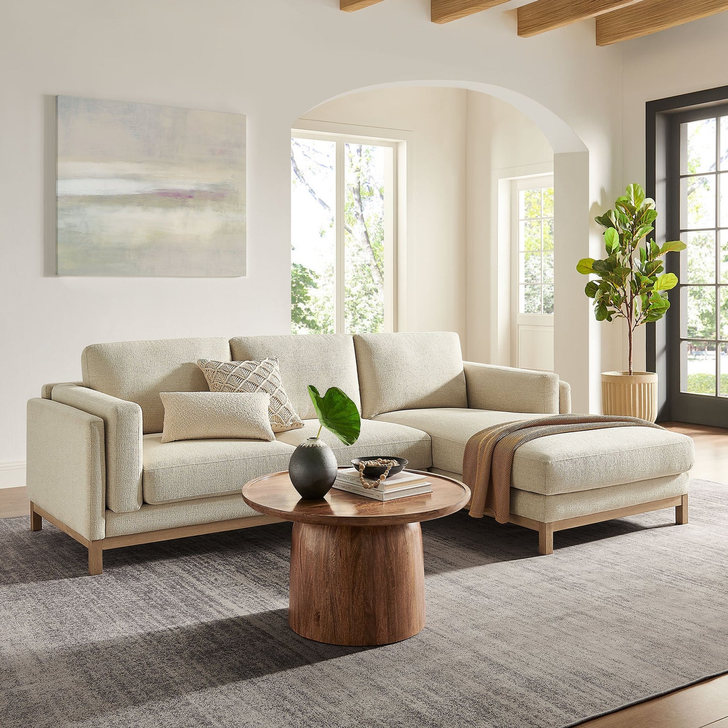 Roscoe Right-Facing Upholstered Sectional Sofa with Chaise