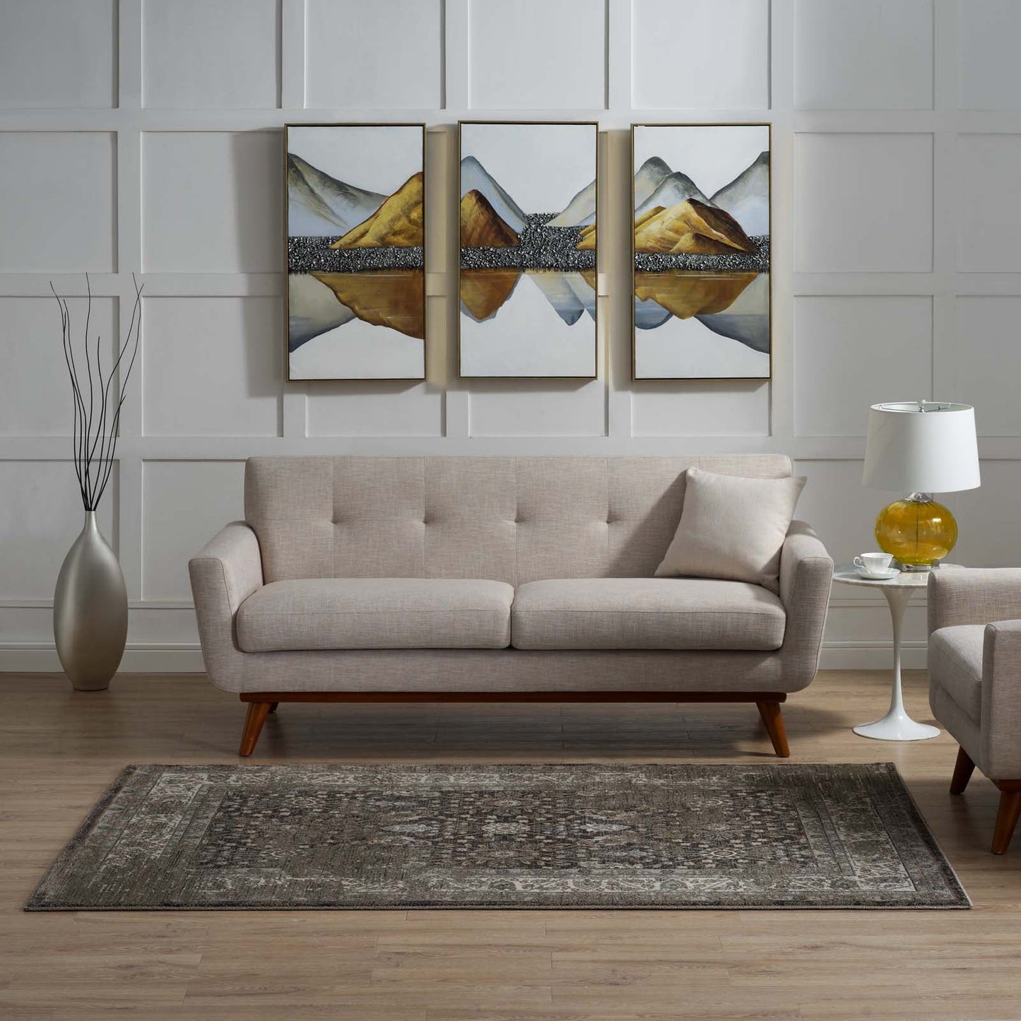 Berit Distressed Vintage Floral Lattice Area Rug